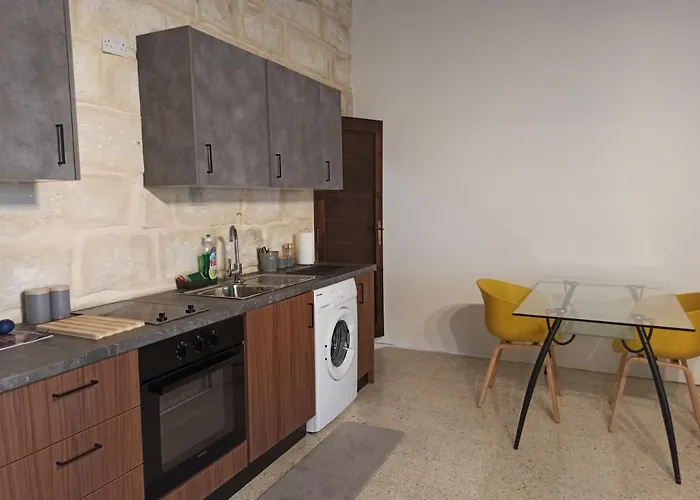 Beautiful Studio Apartment In Qormi Malta