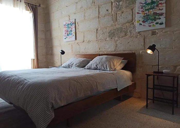 Beautiful Studio Apartment In Qormi Malta