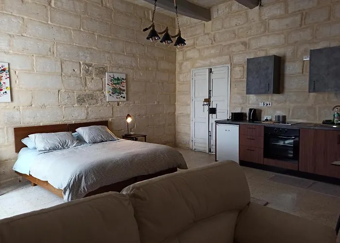 Beautiful Studio Apartment In Qormi Malta