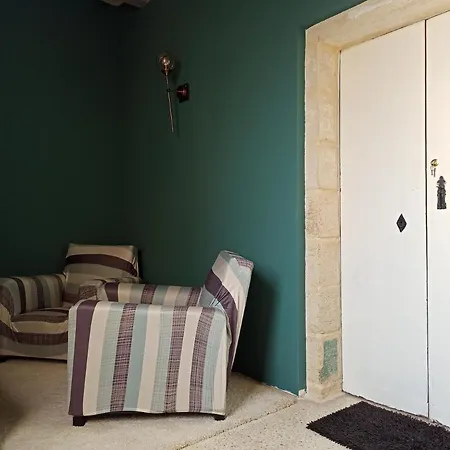 Beautiful Studio Apartment In Qormi Malta Buitenkant foto